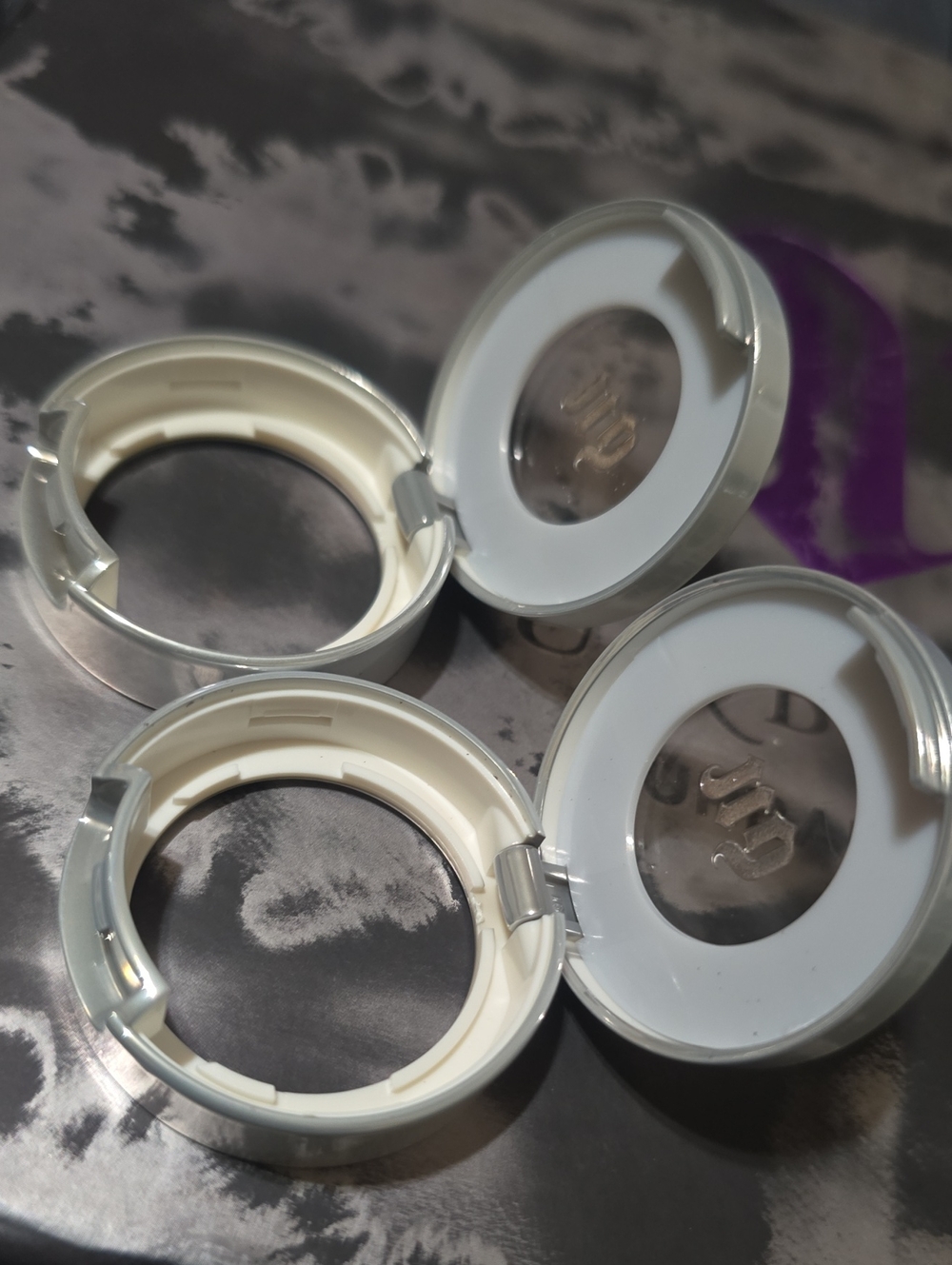 🧚‍♀️2 Urban Decay DISCONTINUED Token Eyeshadow Refillable Cases NWOBox